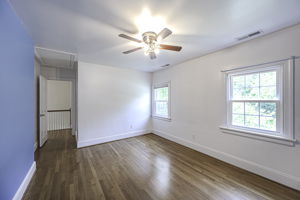  Photo 37