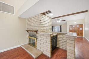 W Utopia Rd-S1902-013.jpg
