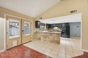 W Utopia Rd-S1902-015.jpg
