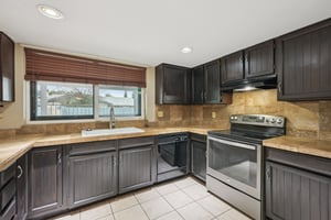 W Utopia Rd-S1902-020.jpg