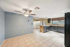 W Utopia Rd-S1902-021.jpg
