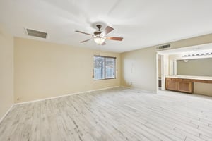 W Utopia Rd-S1902-027.jpg