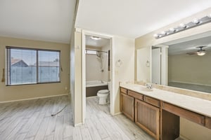 W Utopia Rd-S1902-031.jpg