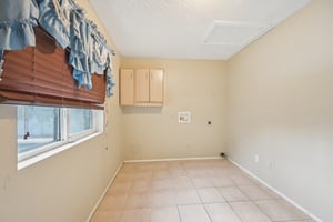 W Utopia Rd-S1902-034.jpg