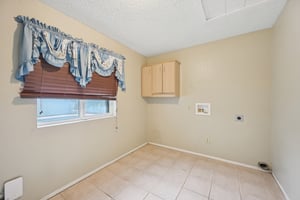 W Utopia Rd-S1902-035.jpg