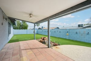W Utopia Rd-S1902-037.jpg