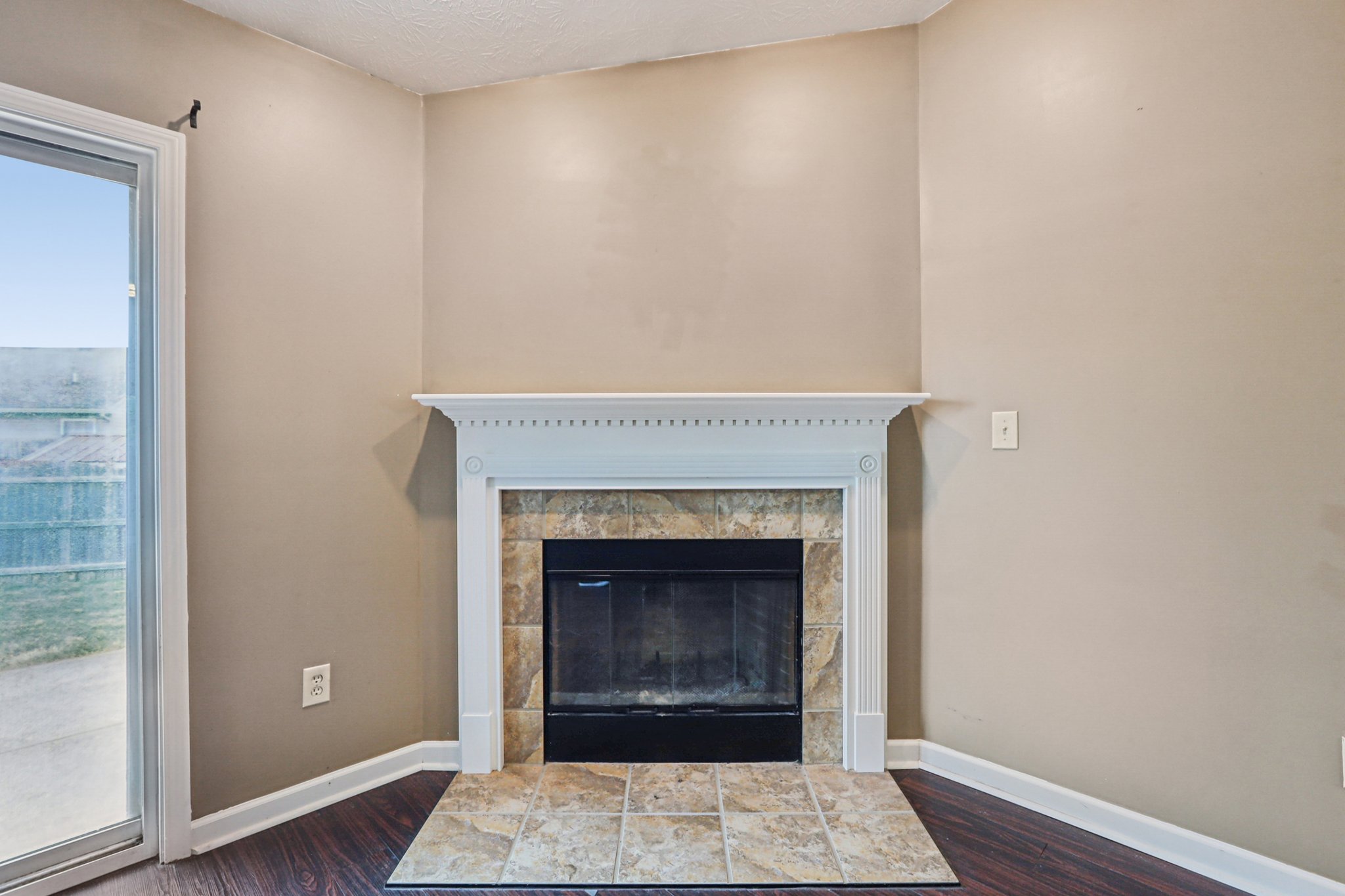 Rossington Ln-S1610-008.jpg