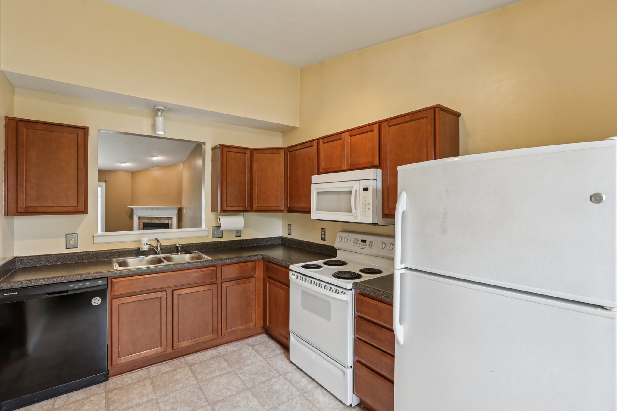 Rossington Ln-S1610-010.jpg