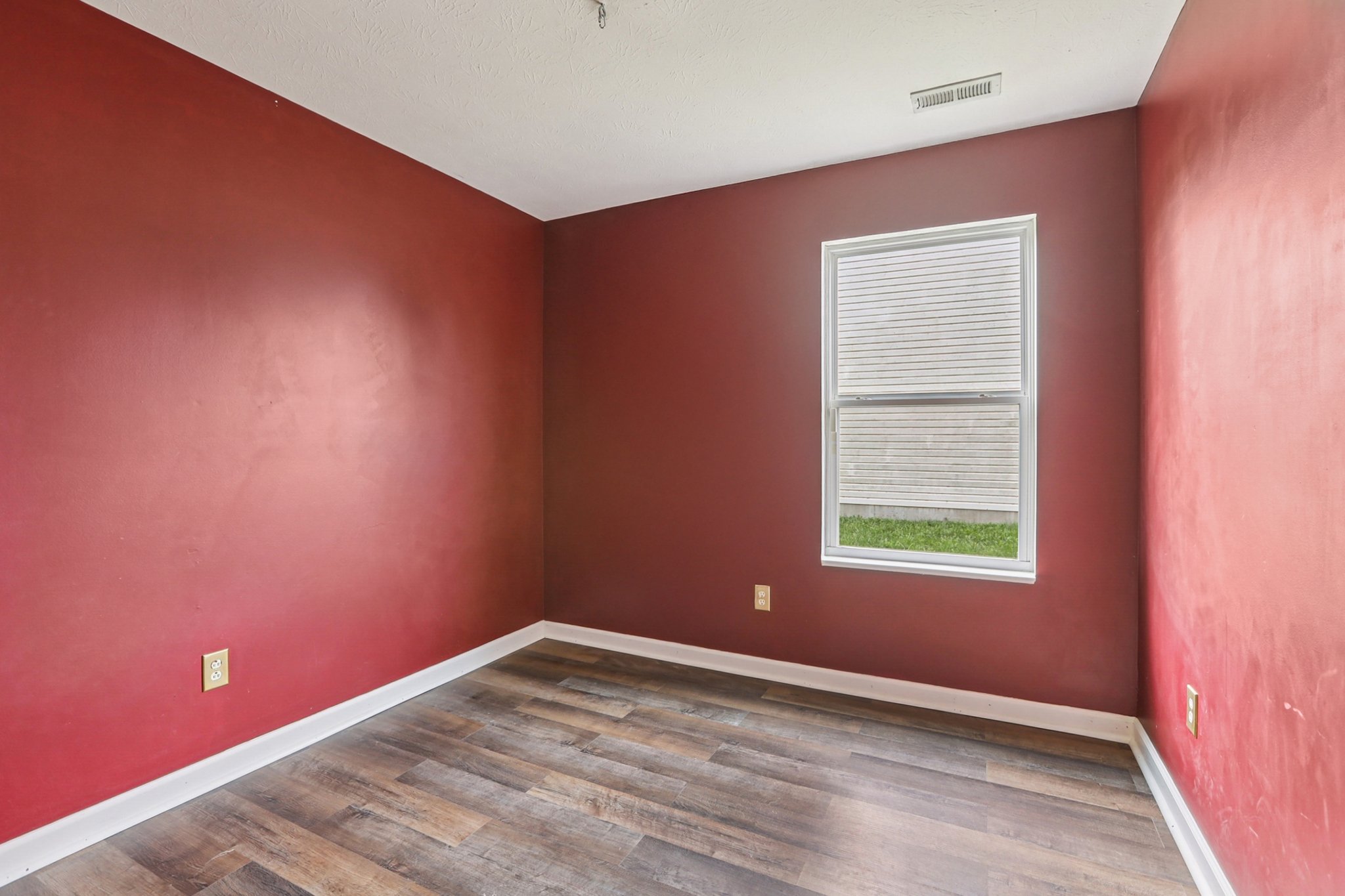 Rossington Ln-S1610-012.jpg