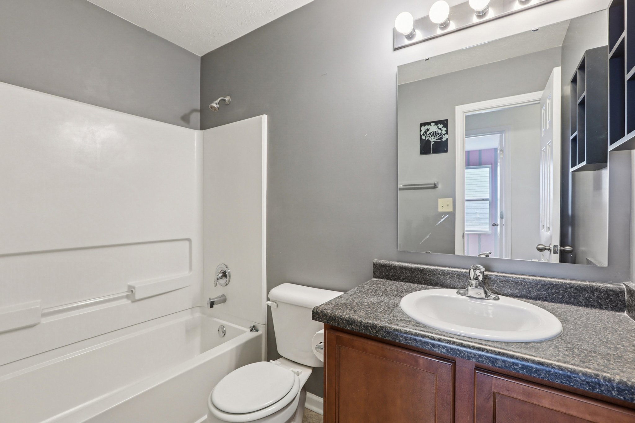 Rossington Ln-S1610-025.jpg