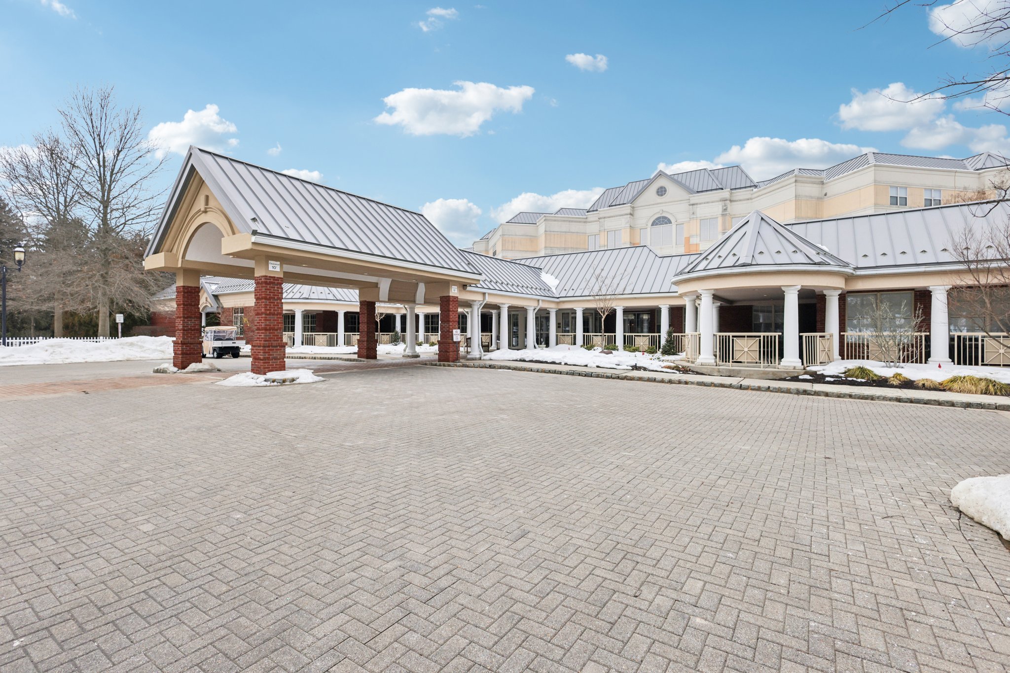 Windrow Dr-S1802-002.jpg