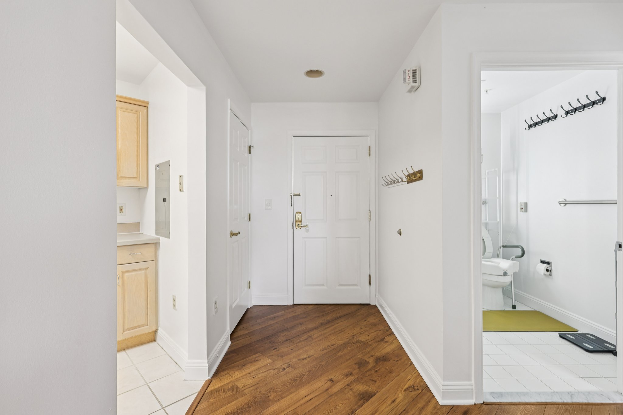 Windrow Dr-S1802-009.jpg