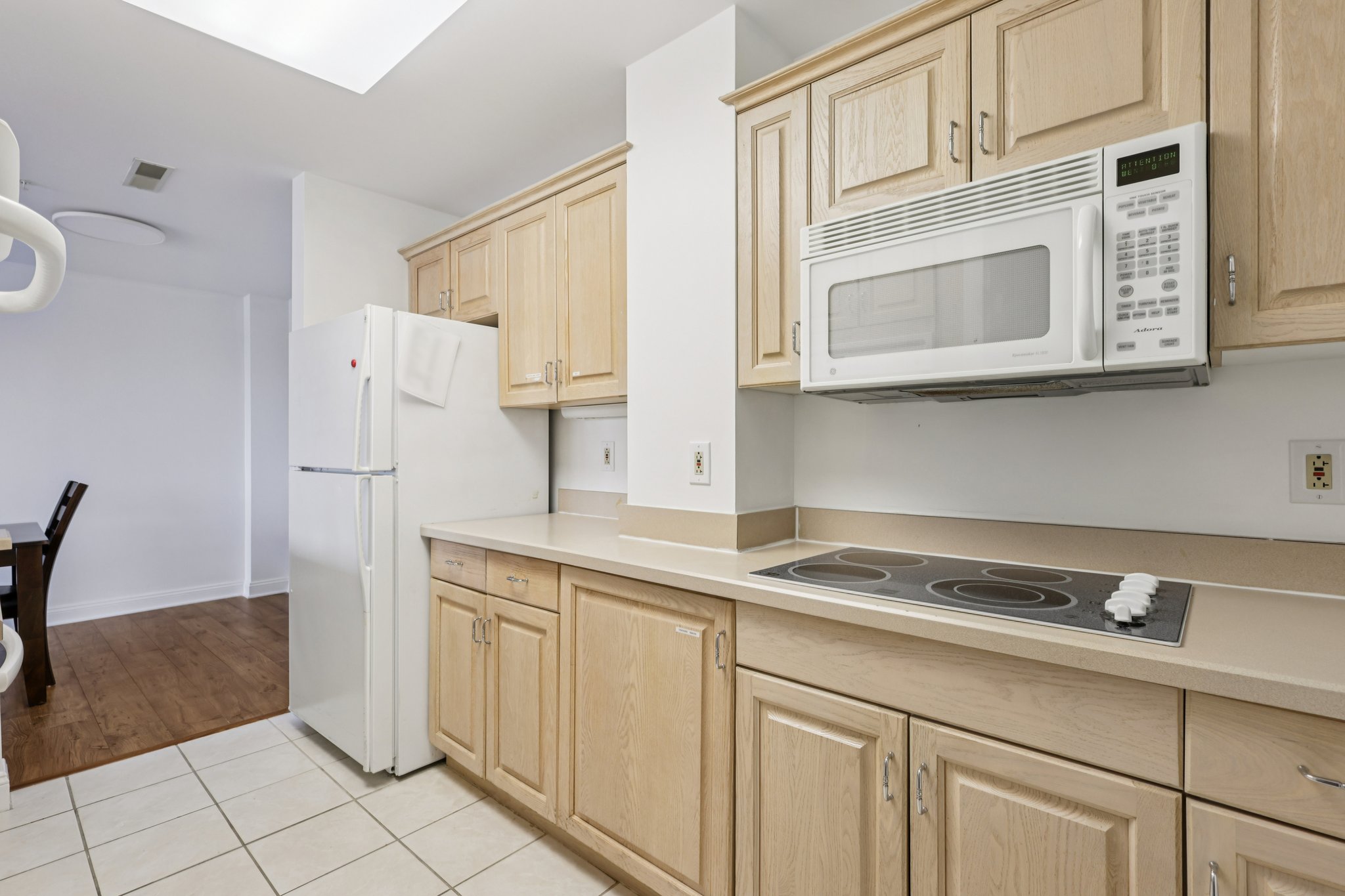 Windrow Dr-S1802-015.jpg