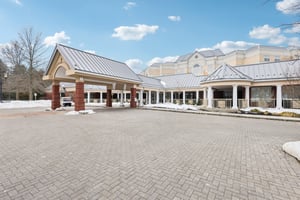 Windrow Dr-S1802-002.jpg