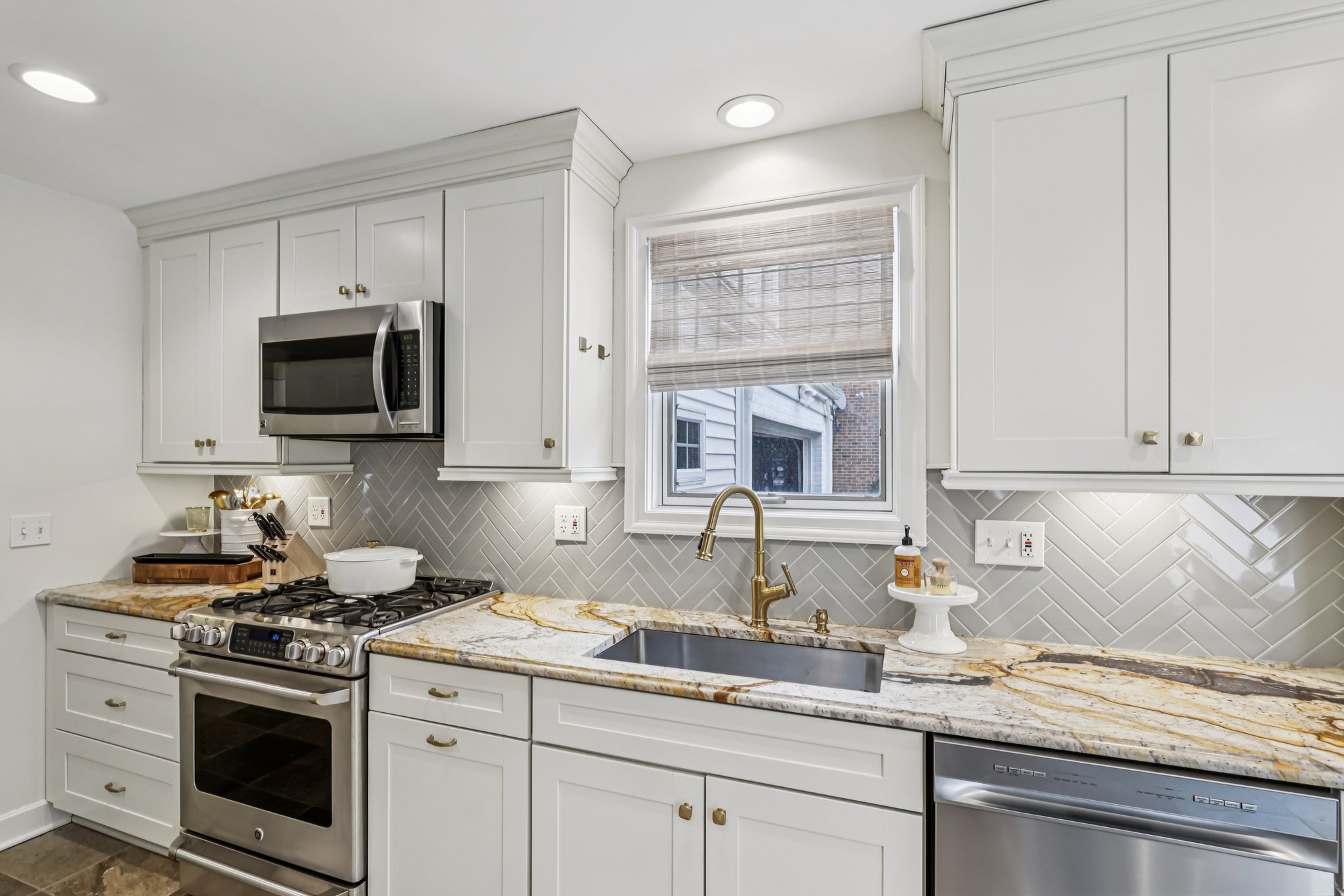 Lake Rd-S1902-024.jpg