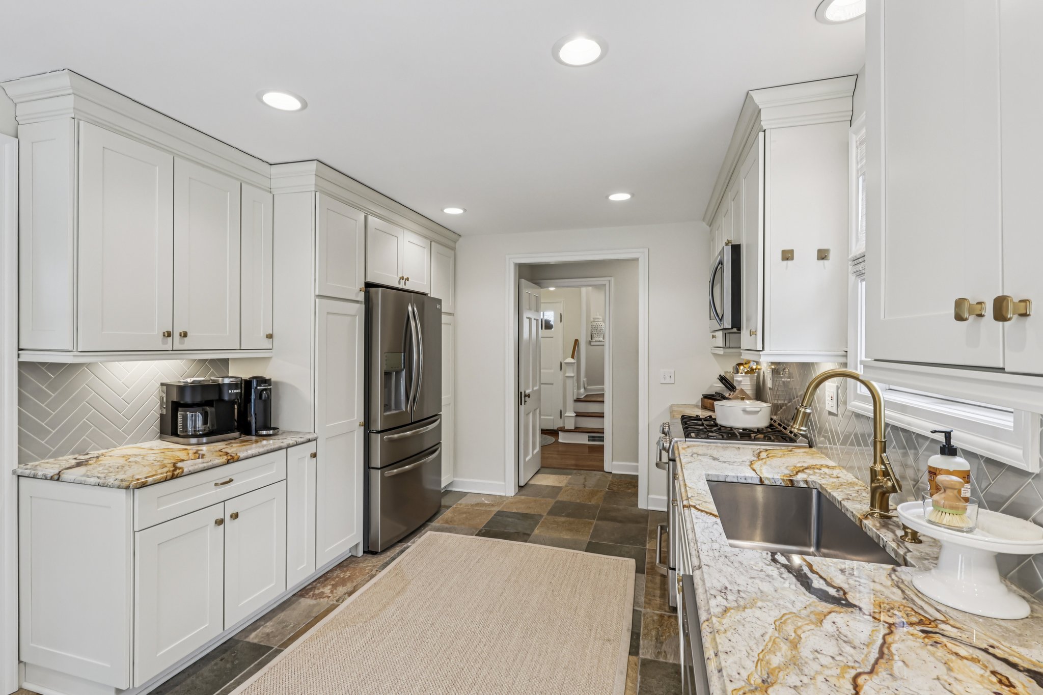 Lake Rd-S1902-029.jpg