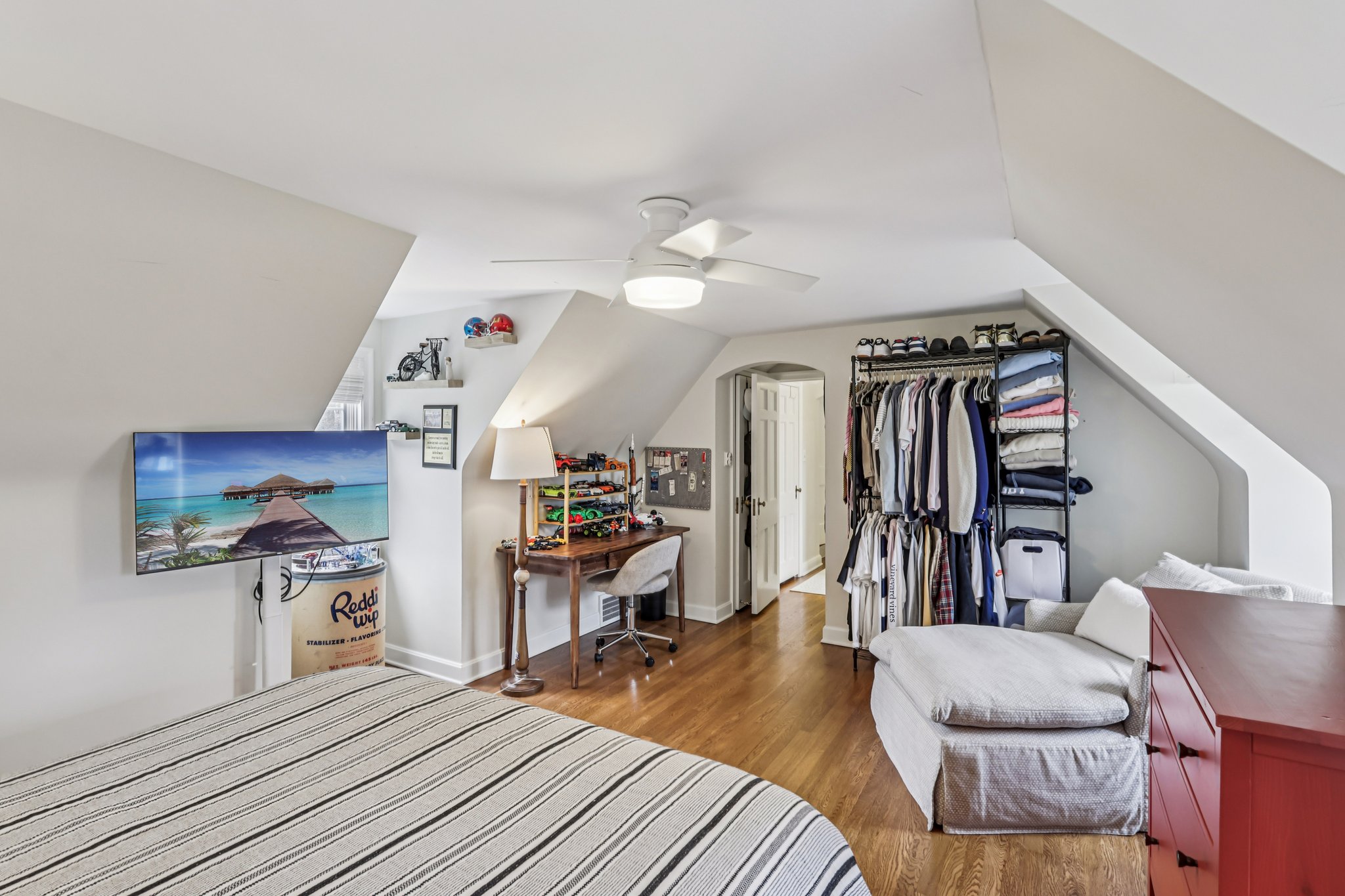 Lake Rd-S1902-077.jpg