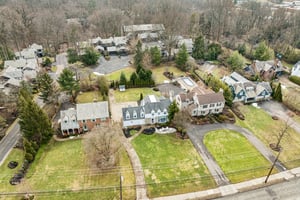 Lake Rd-S2002-013.jpg