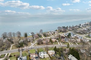 Lake Rd-S2002-019.jpg