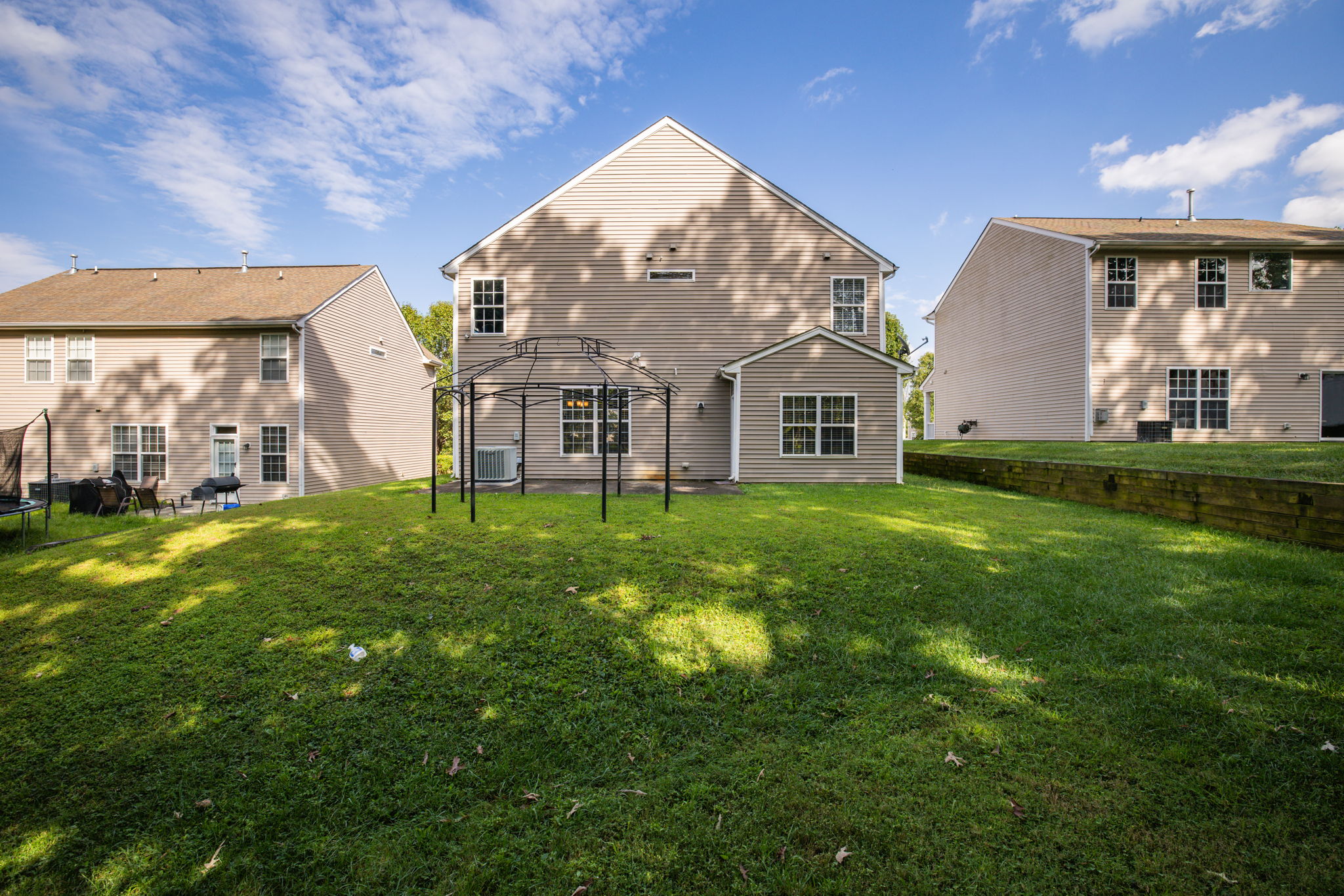 2203 Rindle Dr-33
