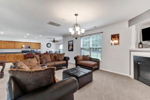 2203 Rindle Dr-9
