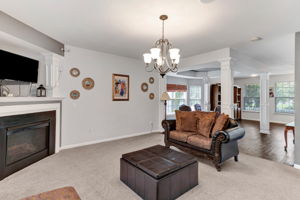 2203 Rindle Dr-11