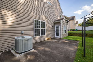 2203 Rindle Dr-30