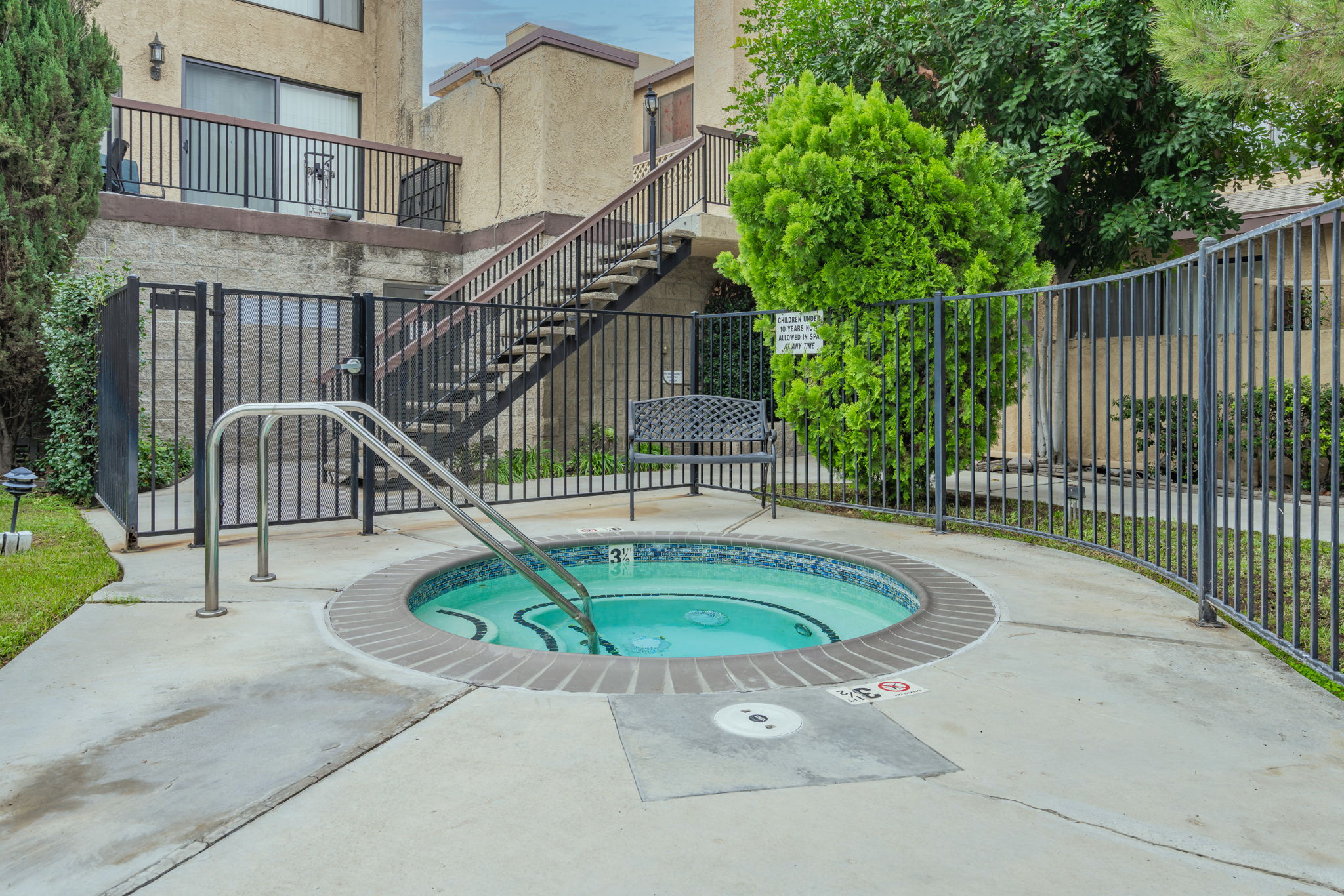  Photo 47