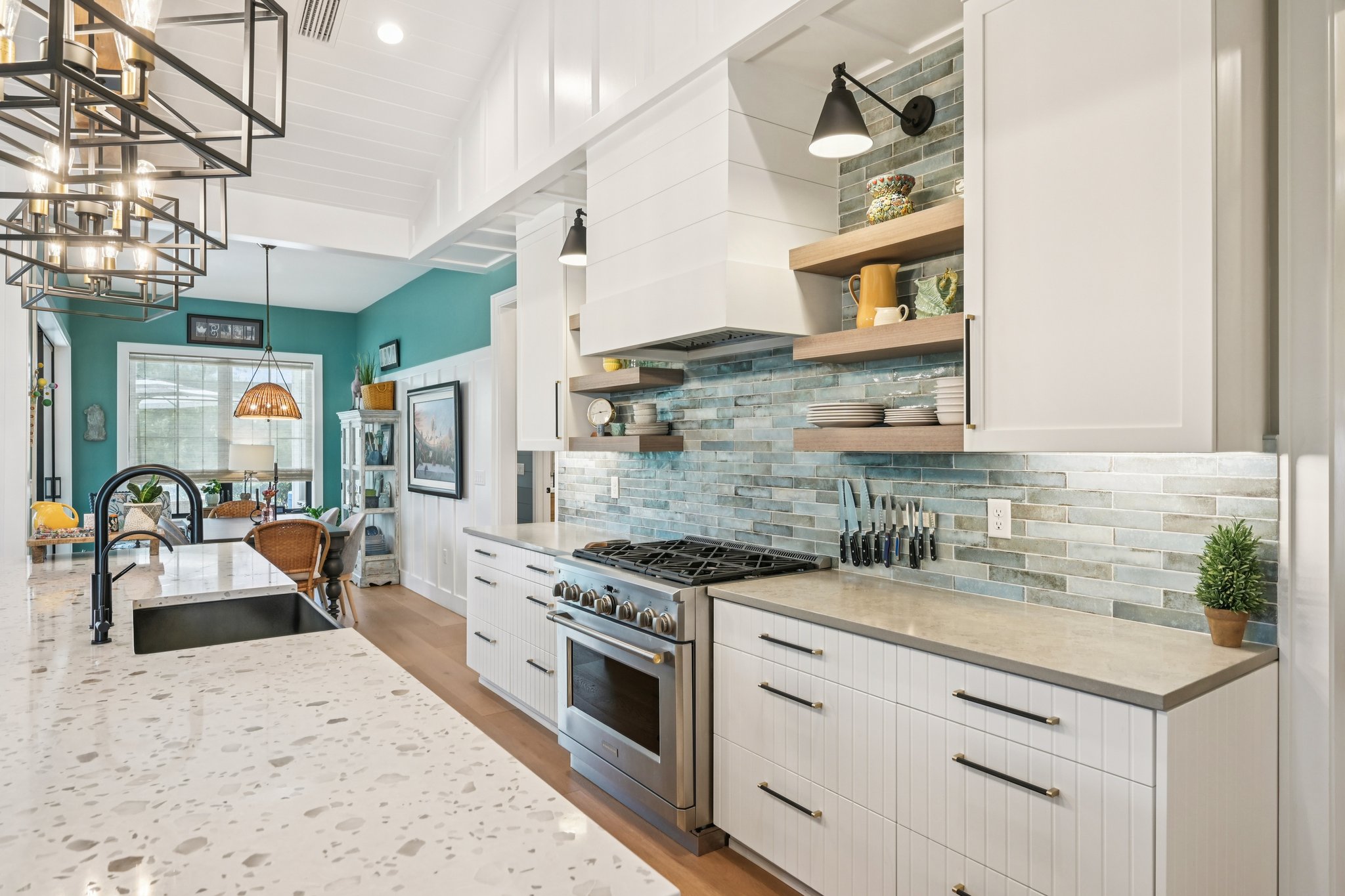 89th St NW-L1404-013.jpg