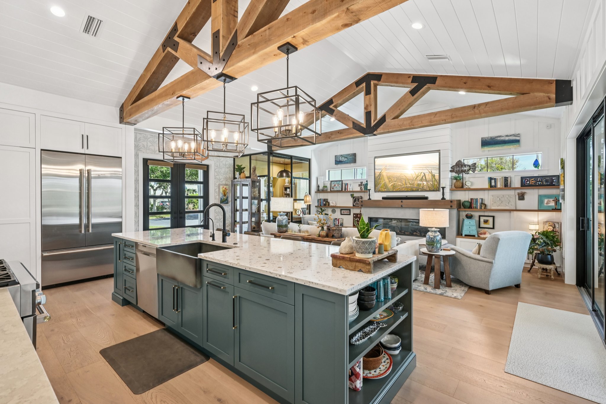 89th St NW-L1404-014.jpg