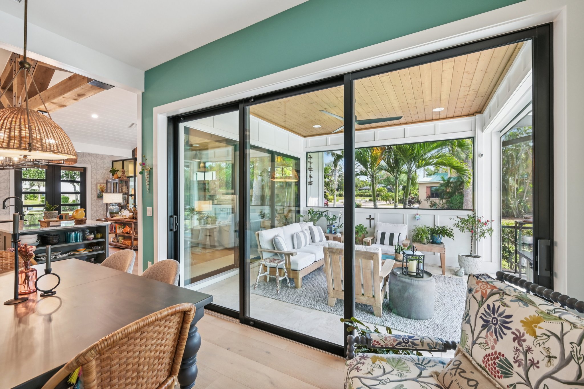 89th St NW-L1404-020.jpg