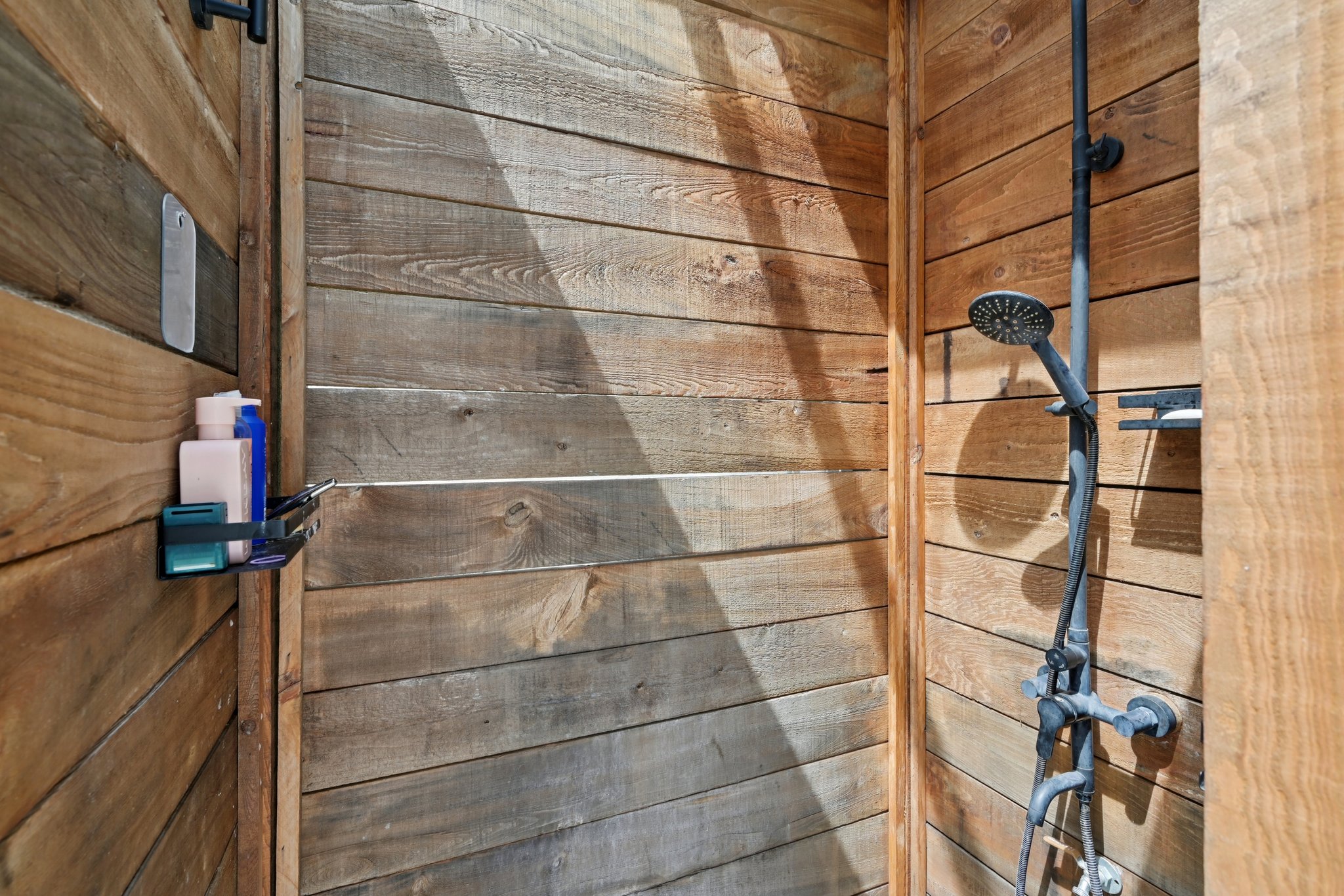 89th St NW-L1404-034.jpg