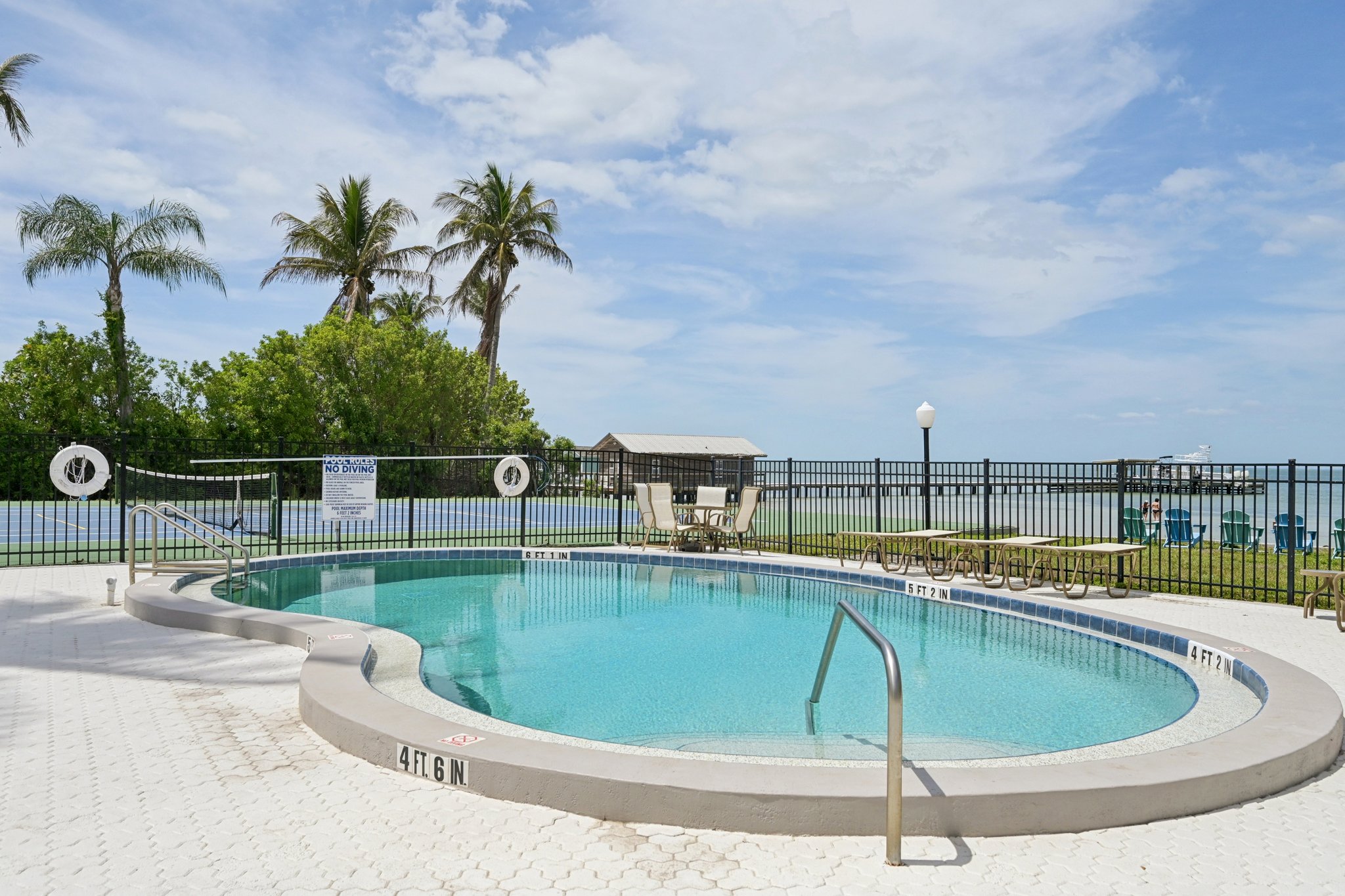 89th St NW-1404-906.jpg