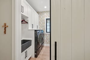 89th St NW-L1404-023.jpg