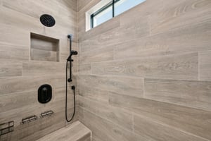 89th St NW-L1404-029.jpg