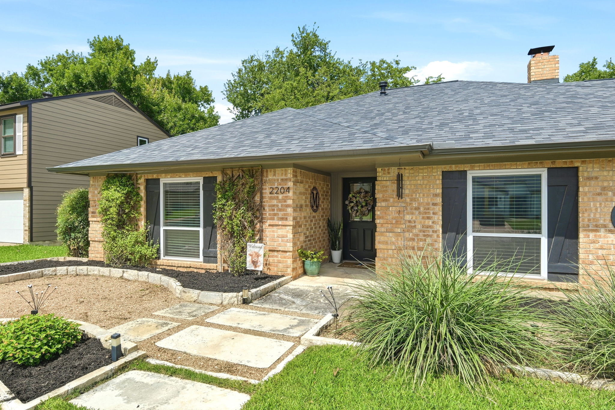 Front Entry Detail