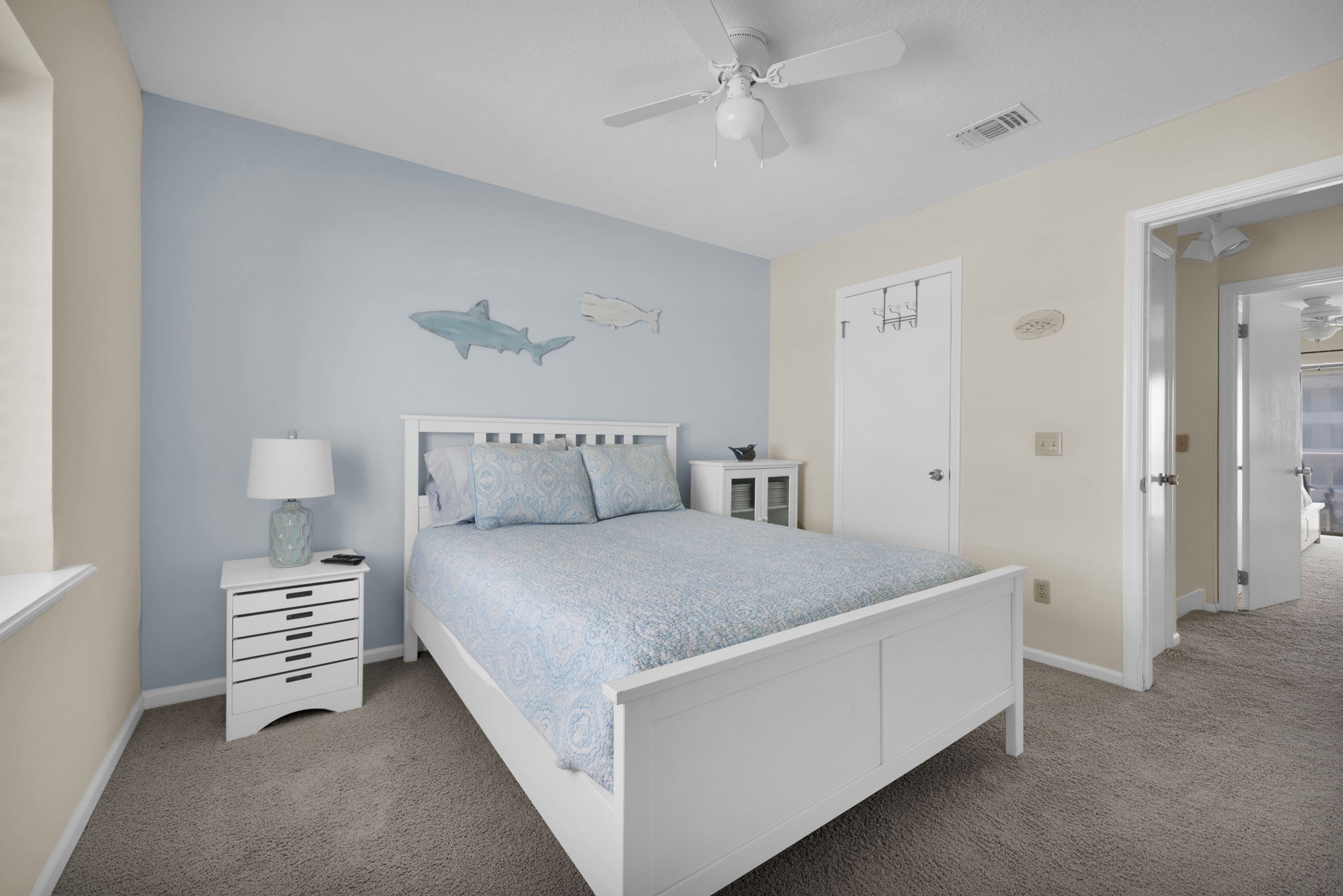 3rd floor - 2nd guest bedroom