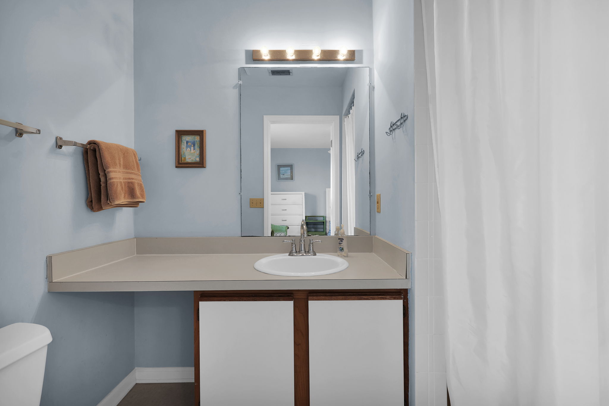 1st floor guest bathroom