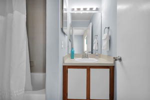 2nd guest bathroom