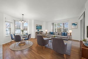 empty lr virtually staged.jpeg