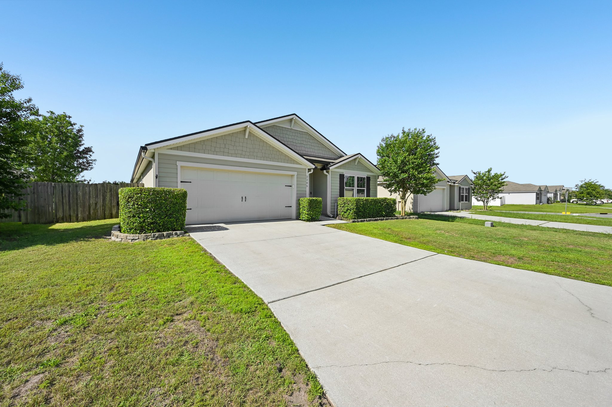 Pebble Point Dr-S1905-002.jpg