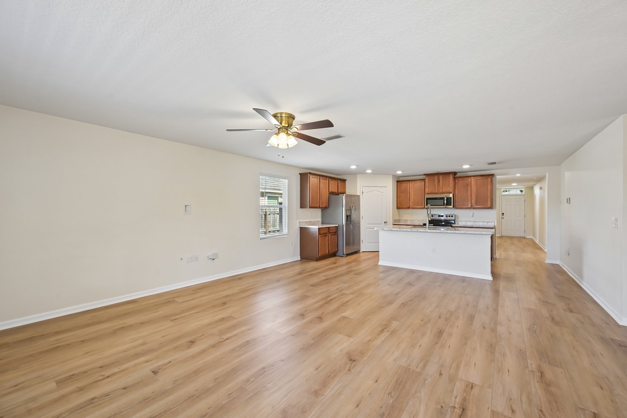 Pebble Point Dr-S1905-007.jpg