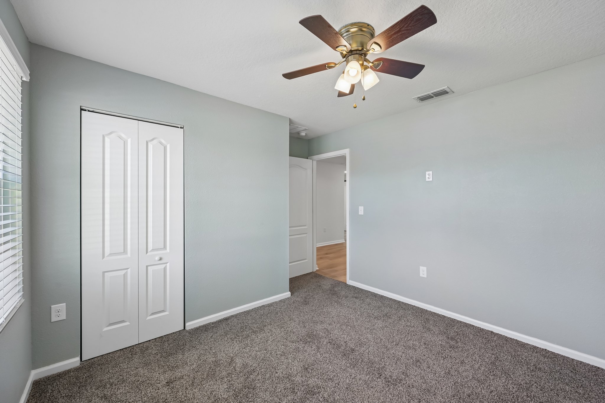 Pebble Point Dr-S1905-018.jpg