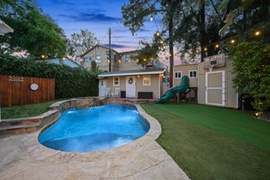 22053 Independencia Street-58.jpg