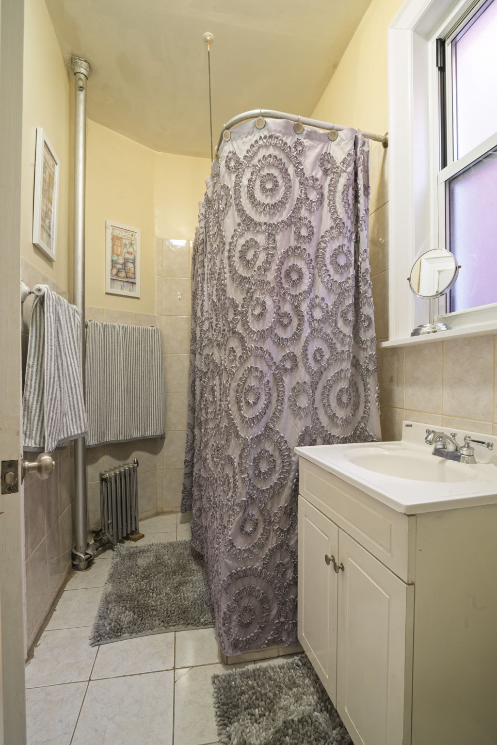 2206 Cedar Ave, Bronx, NY 10468, USA Photo 9