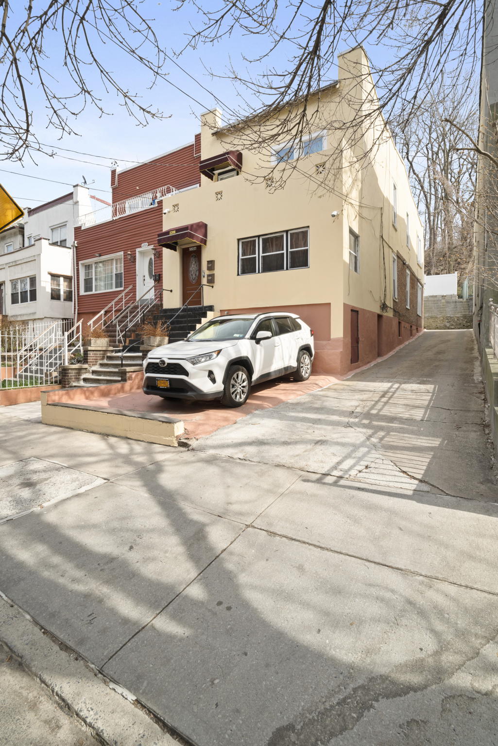 2206 Cedar Ave, Bronx, NY 10468, USA Photo 15