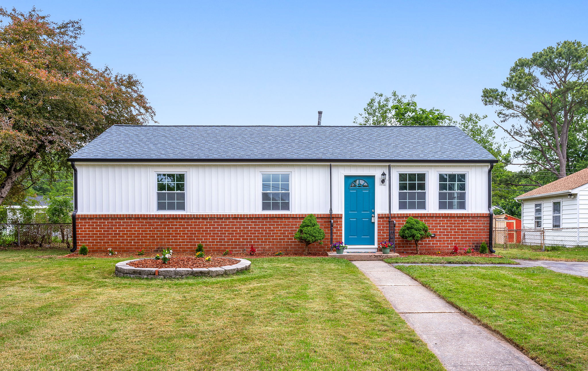 01-Exterior Front
