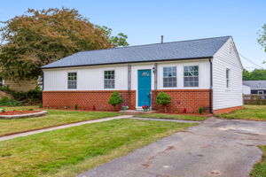 02-Exterior Front