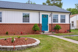 03-Exterior Front