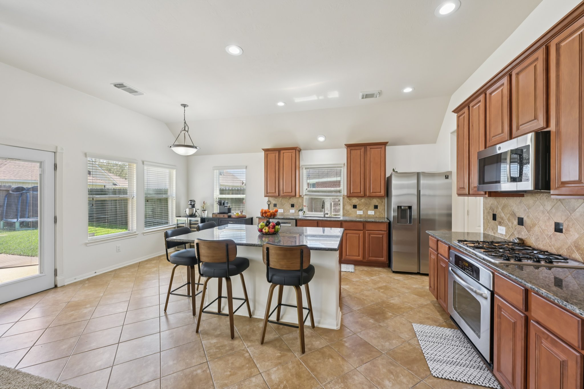 Highstone Ct-S1703-014.jpg